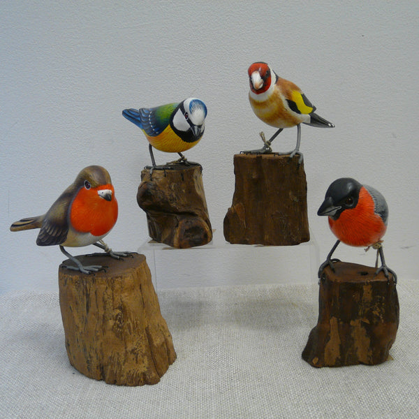 Robin - Hand-carved Painted Wooden Bird