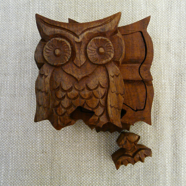 P1110070-Fair-Trade-Sesham-wood-Owl-Puzzle-box-part-open