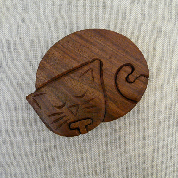 P1110084-Fair-trade-Sesham-wood-Cat-Puzzle-box