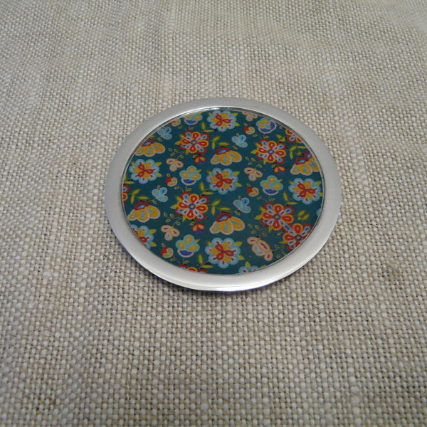 P1110252-Fair-Trade-Recycled-Aluminium-Flower-Coaster-Green.jpg