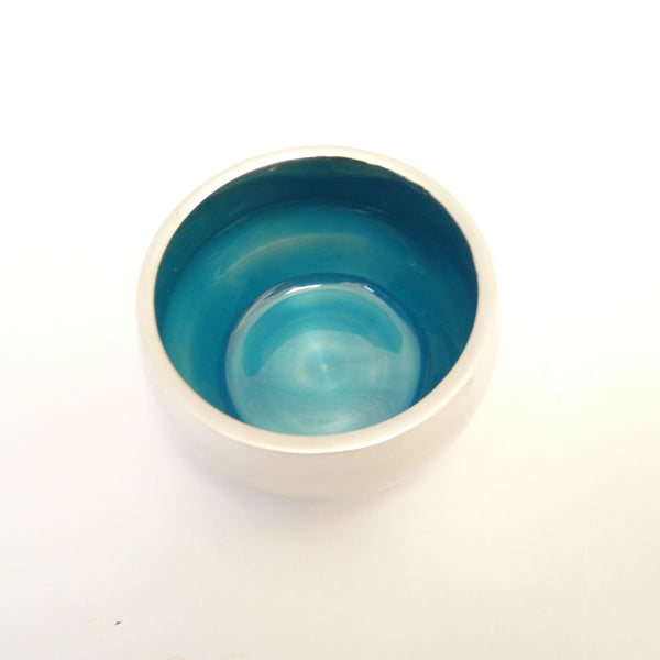 P1110360-Fair-trade-recycled-aluminium-turquoise-t-lite-holder