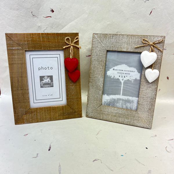 Driftwood Picture Frames with hanging hearts