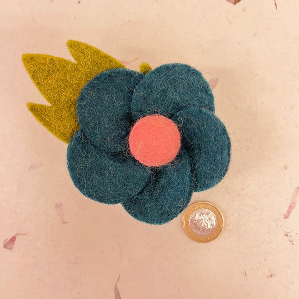 Felt Daisy Brooch