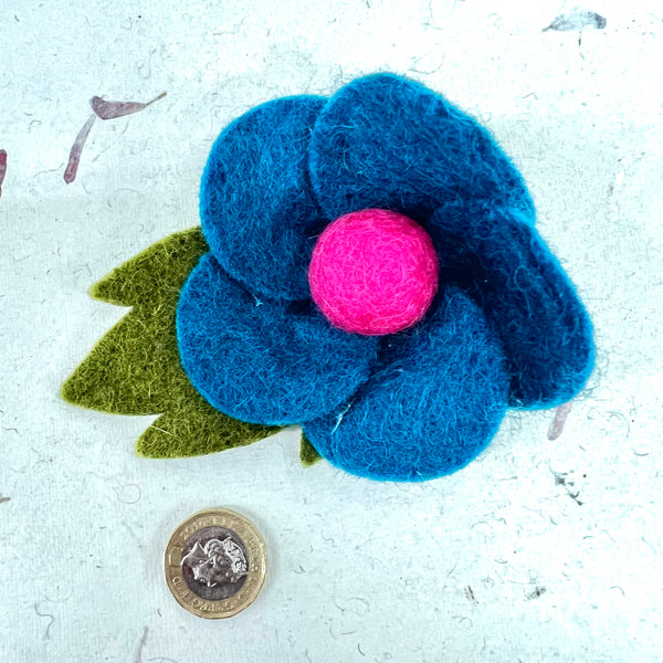 Felt Daisy Brooch