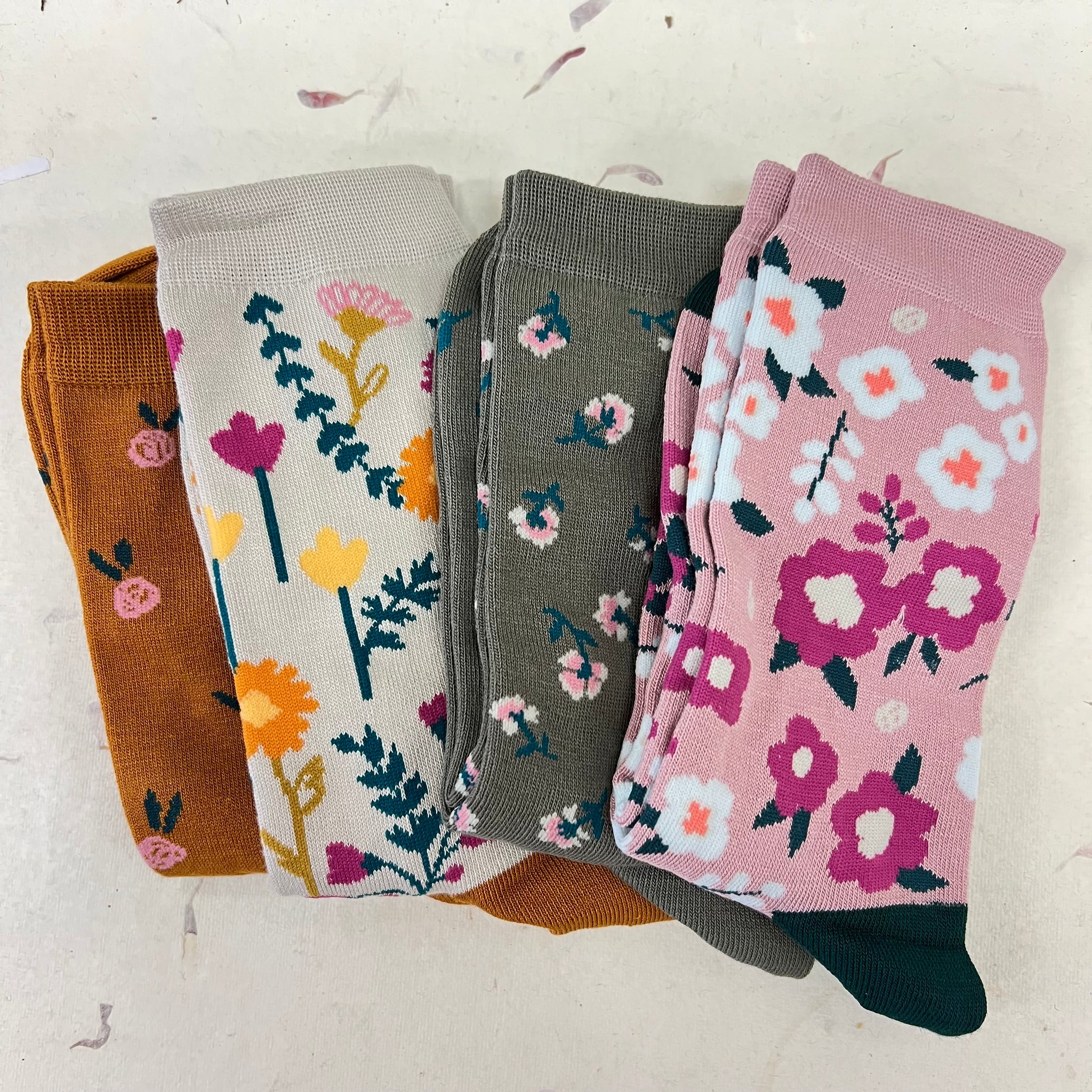 Selection Boxes of 4 pairs Bamboo Socks 4 - 7