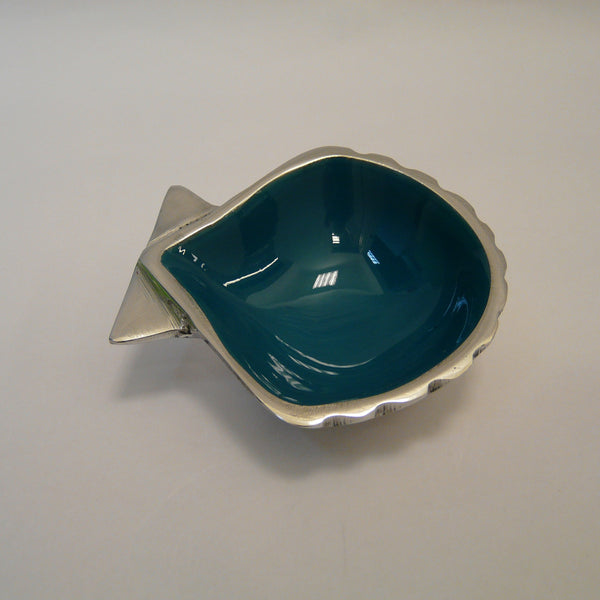 1927-fair-trade-recycled-aluminium-Turquoise-shell-dish