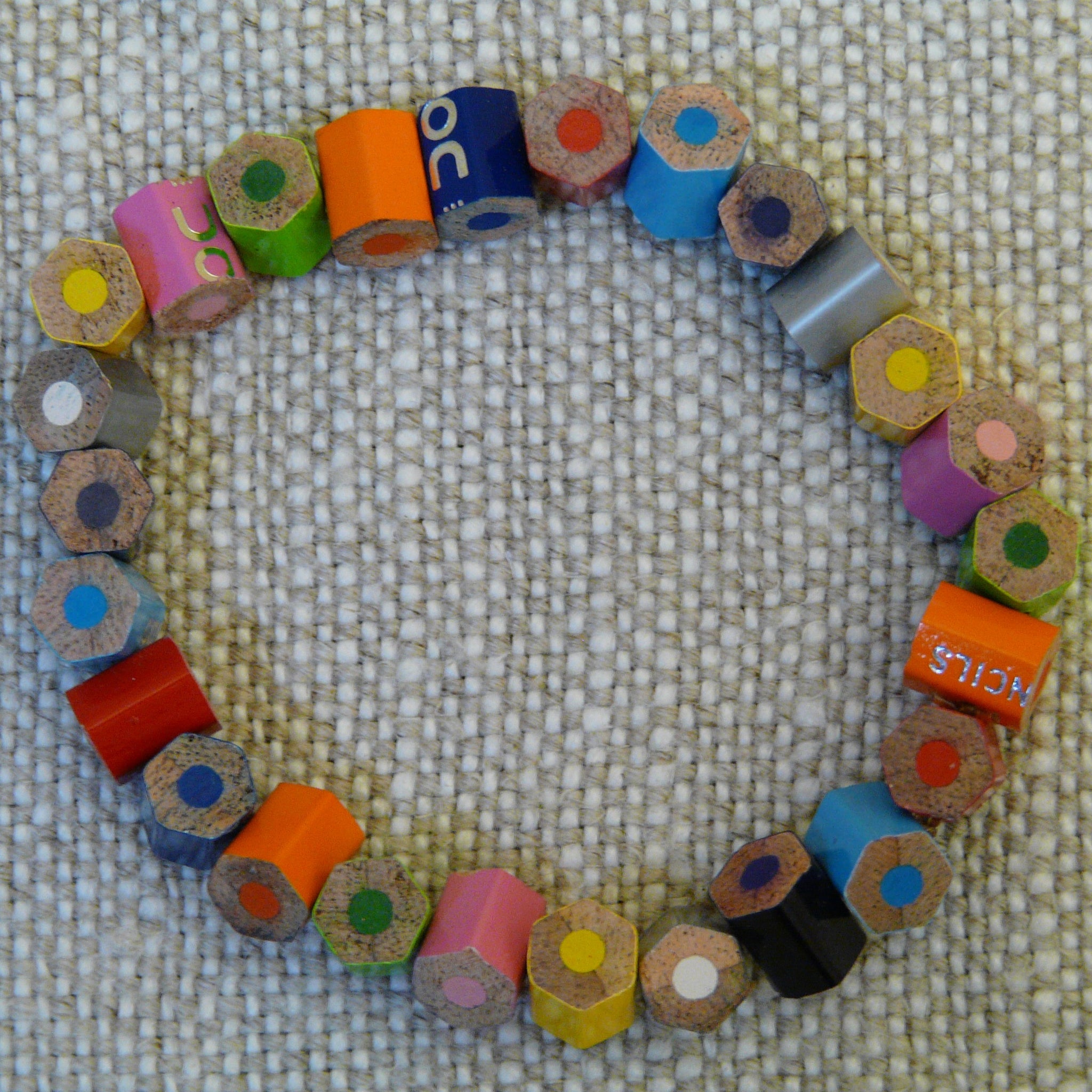 fair-trade-upcycled-multicoloured-crayon-pieces-bracelet
