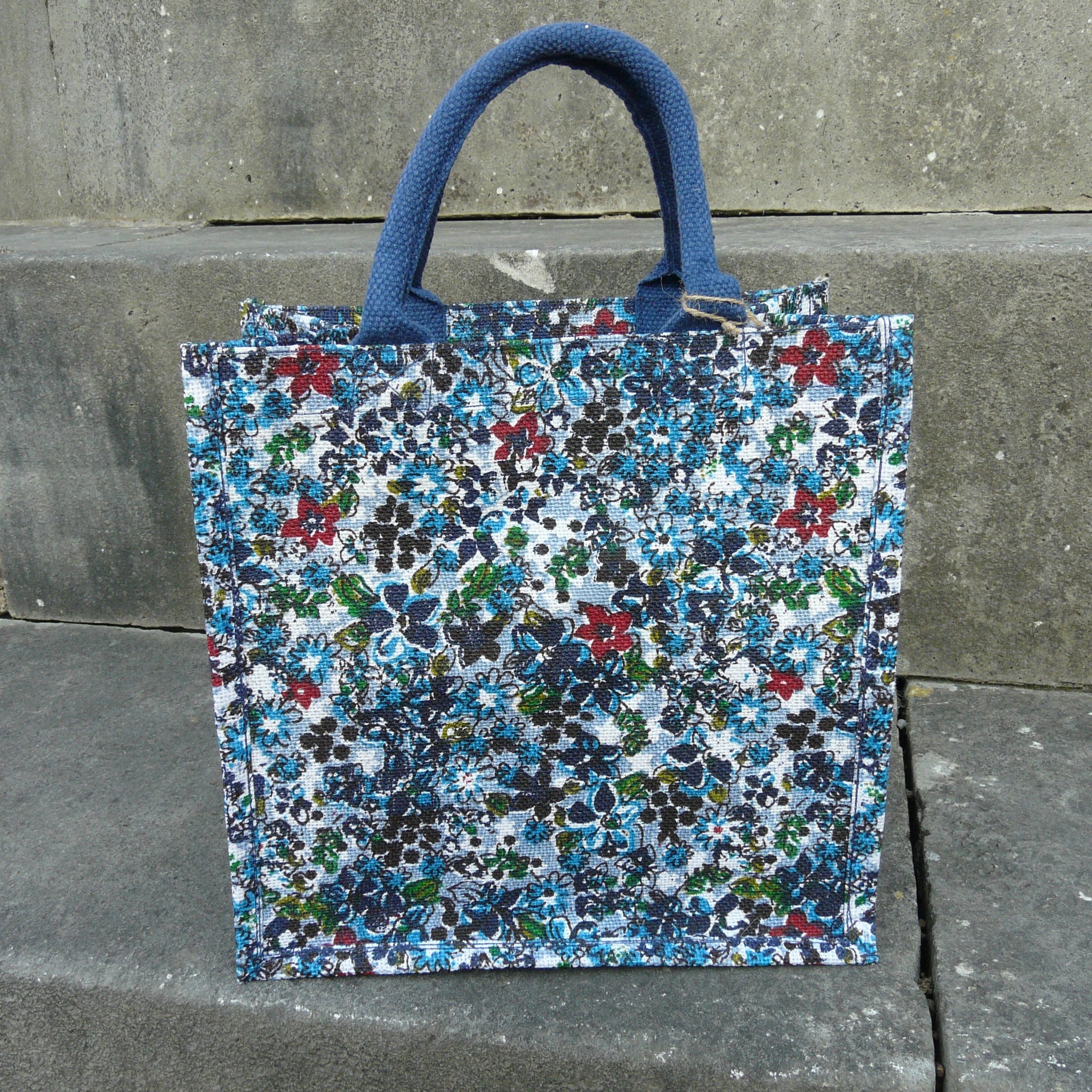 fair-trade-jute-shopping-bag-square-white-small-blue-flowers-floral