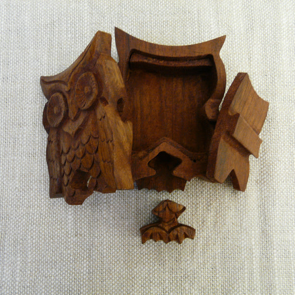 P1110071-Fair-Trade-Sesham-wood-Owl-Puzzle-box-part-open
