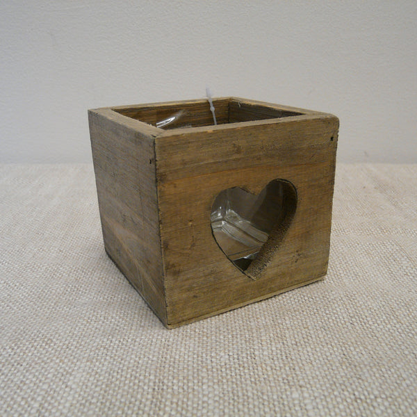 P1110151-Eco-friendly-Driftwood-Tealight-holder-heart-cut-out