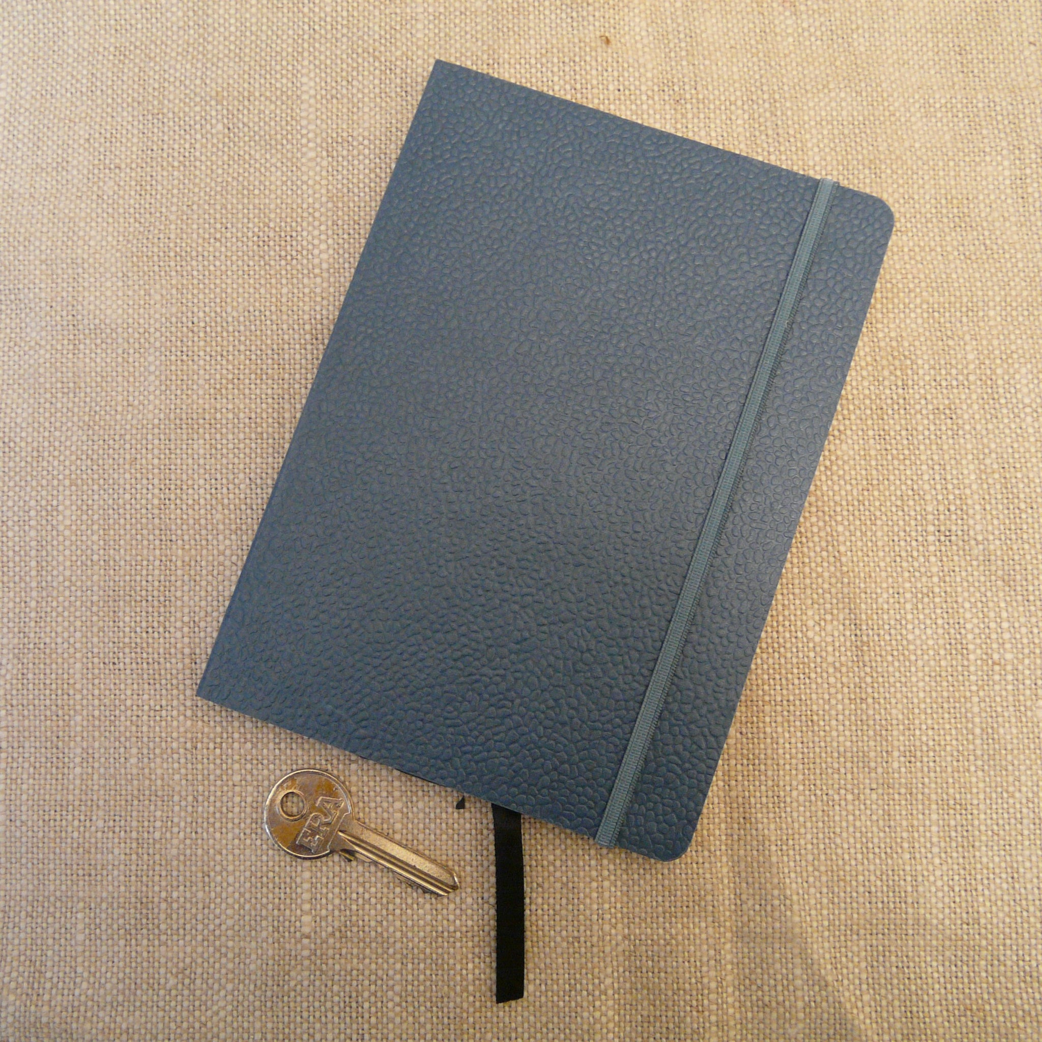P1110331-Fair-trade-Handmade-paper-leather-look-notebook-journal-slate-blue-with-key 