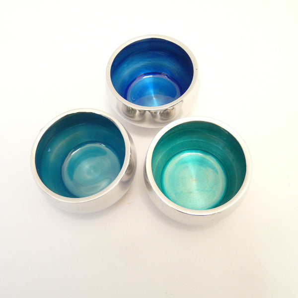 P1110363-Fair-trade-recycled-aluminium-turquoise-blue-aqua-t-lite-holders.jpg