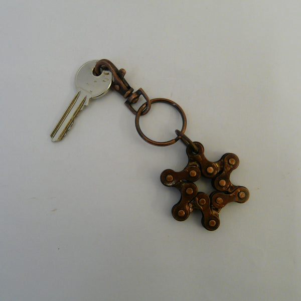 P1110394-fair-trade-upcycled-bike-chain-star-keyring-with-key